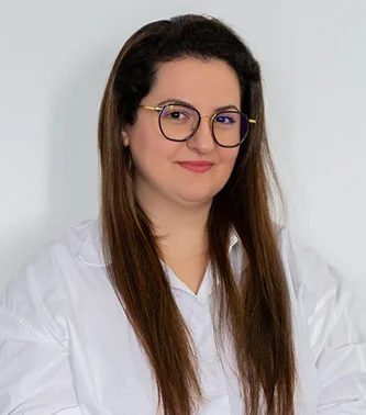 Элина Алманова